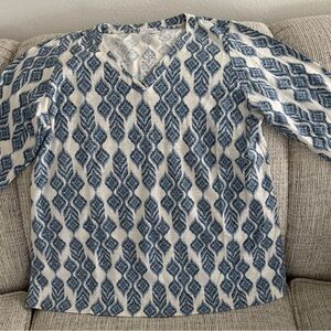 J. Jill Blue and White Cotton Print V neck 3/4 Sleeve Top size Medium